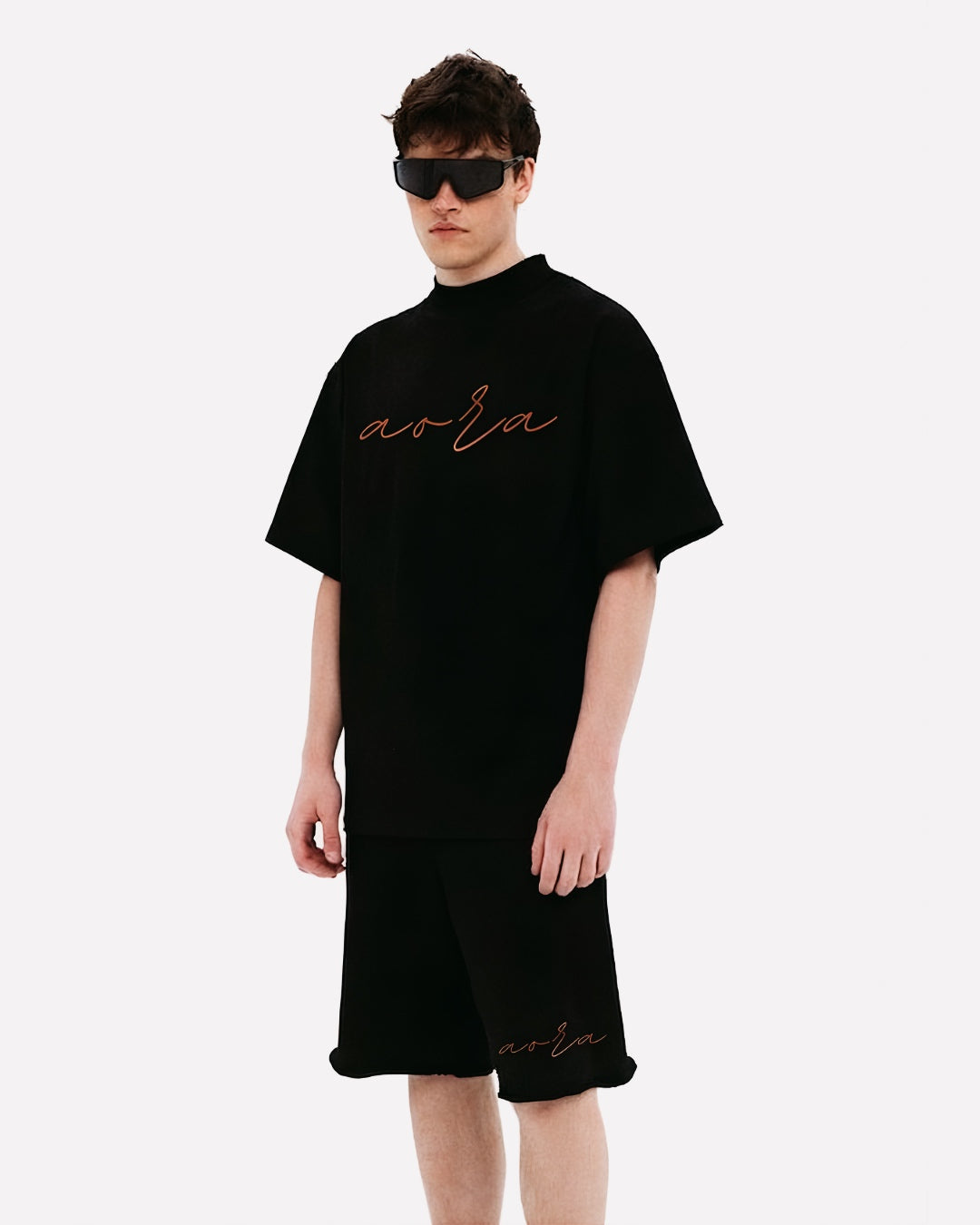 THE AORA SIGNATURE TEE