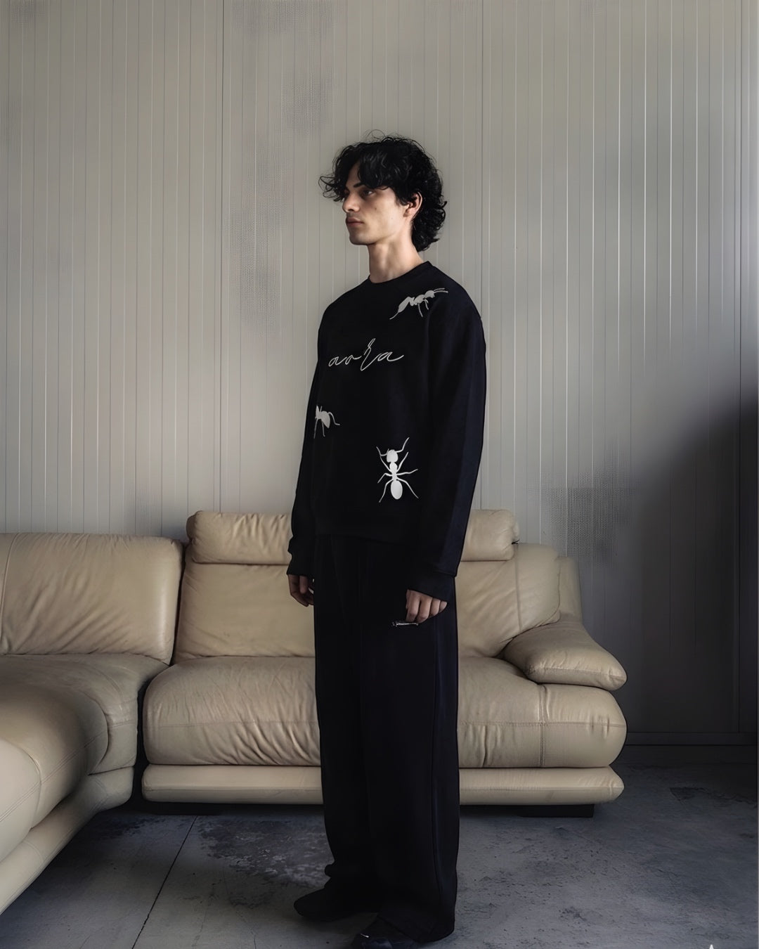 ANT TAKEOVER PULLOVER (BLACK)