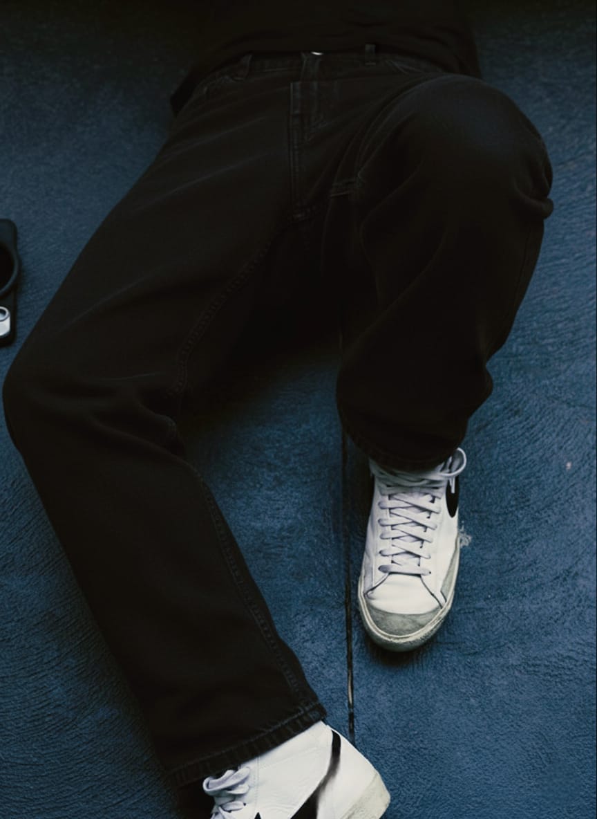 PITCH BLACK BAGGY JEANS